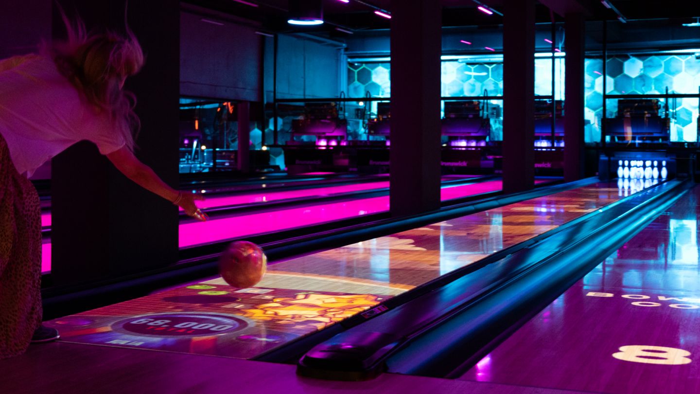 Bowling auf einer Spark-Bahn bei BOWL & CO.